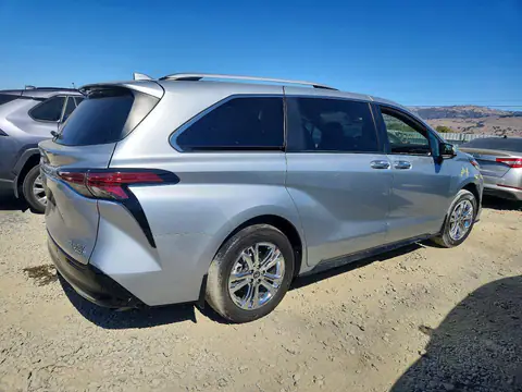 5TDESKFC2PS090675 — 2023 Toyota Sienna, фото 3 з Copart 22.10.2026, Передня частина