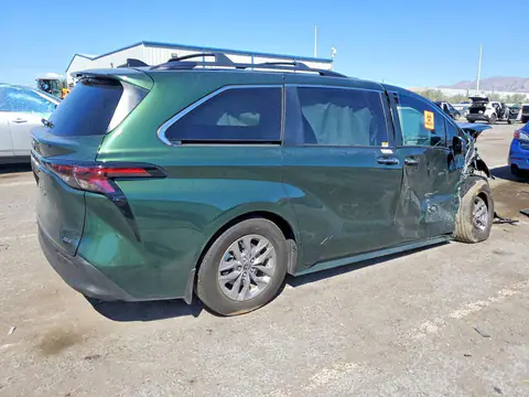 5TDYRKEC3TS300916 — 2026 Toyota Sienna, zdjęcie 3 z Copart 22.10.2026, Przód