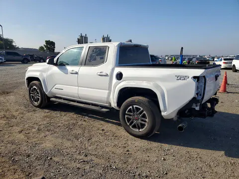 2024 Toyota Tacoma VIN 3TMKB5FN9RM022690 фото 2