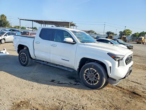 2024 Toyota Tacoma VIN 3TMKB5FN9RM022690 фото 4