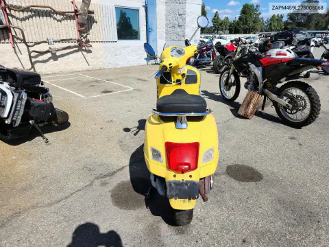 ZAPM459L275006068 — 2007 Vespa Gts, фото 4 с аукциона Copart, Мелкие вмятины и царапины