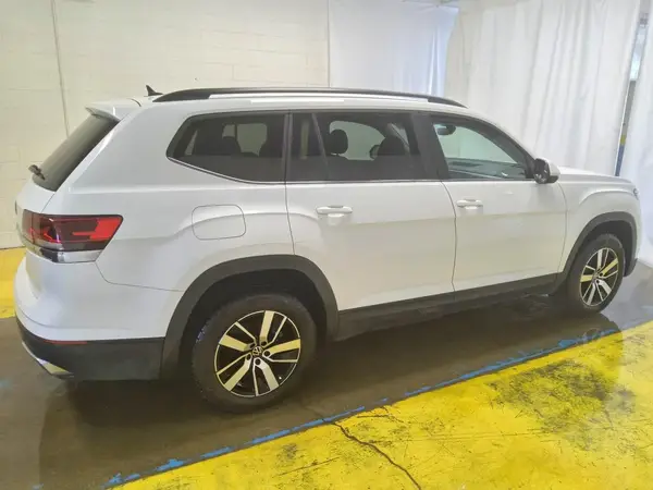 1V2DP2CA0MC588949 — 2021 Volkswagen Atlas, фото 3 з Copart 29.09.2026, Механічні пошкодження