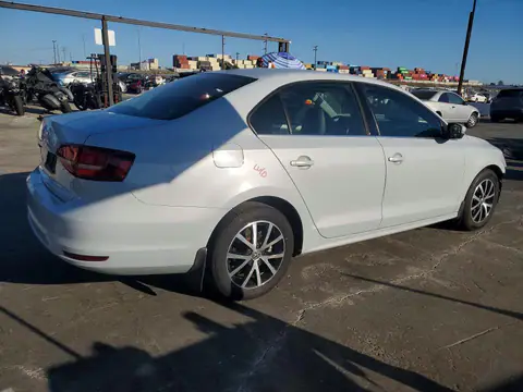 3VWDB7AJ7HM355183 — 2017 Volkswagen Jetta, photo 3 from Copart 16.10.2026, Front end