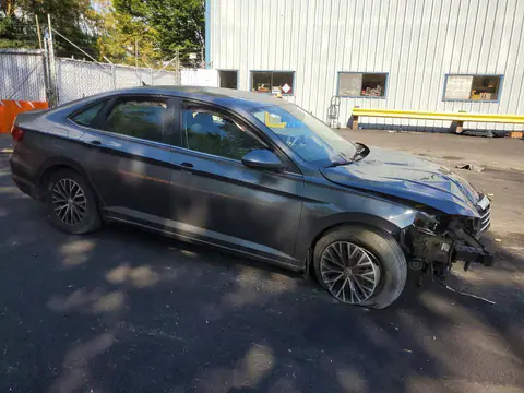 3VWC57BU2MM102911 — 2021 Volkswagen Jetta, zdjęcie 4 z Copart 28.10.2026, Przód