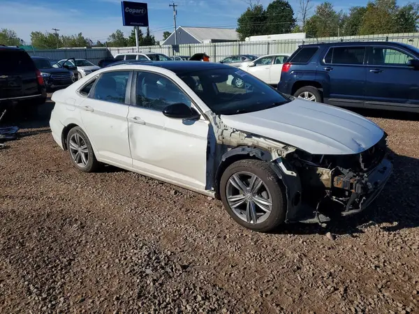 3VWC57BU2MM073071 — 2021 Volkswagen Jetta, zdjęcie 4 z Copart, Przód