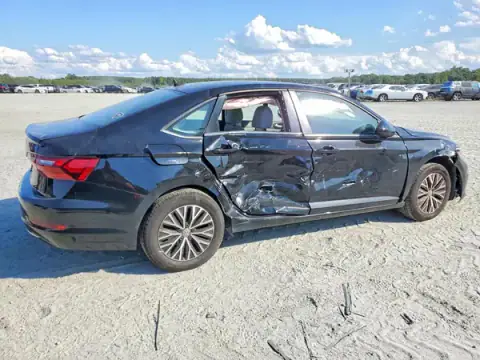 3VWC57BU4MM039696 — 2021 Volkswagen Jetta, photo 3 from Copart, Side