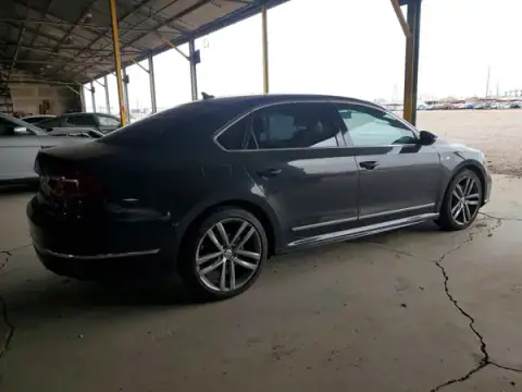 1VWDT7A30HC012103 — 2017 Volkswagen Passat, zdjęcie 3 z Copart 21.09.2026, Drobne wgniecenia i rysy