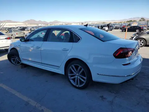 2017 Volkswagen Passat VIN 1VWDT7A35HC049082 фото 2