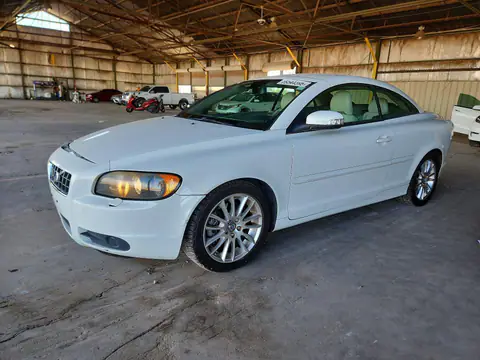 YV1MC67238J044108 — 2008 Volvo C70, Front end (Front End), before-repair photos