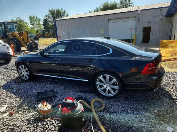 LVYA22ML2KP080659 — 2019 Volvo S90, zdjęcie 2 z Copart 19.10.2026, Zalanie