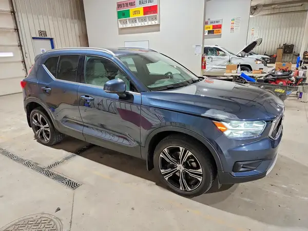 YV4162UL7M2466518 — 2021 Volvo XC40, фото 4 с аукциона Copart 12.10.2026, Боковая часть
