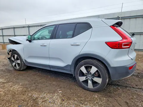 YV4162UK6M2422002 — 2021 Volvo XC40, ფოტო 2, Copart 28.10.2026, წინა ნაწილი