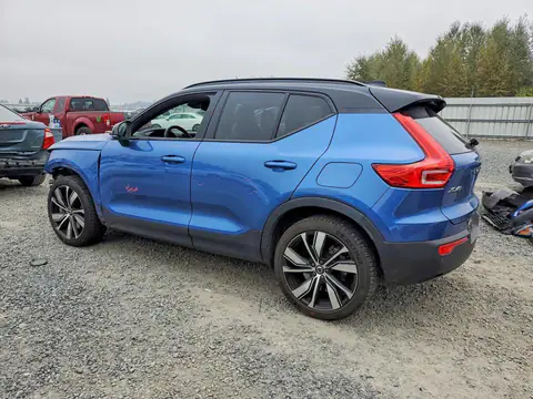 YV4ED3UR8M2572557 — 2021 Volvo XC40, photo 2 from Copart 19.10.2026, Front end