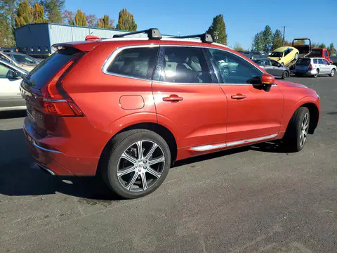 YV4102RLXM1753769 — 2021 Volvo XC60, photo 3 from Copart 26.10.2026, Vandalism