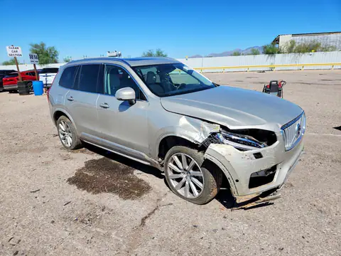 YV4A22PL1G1017921 — 2016 Volvo XC90, photo 4 from Copart 16.10.2026, Front end