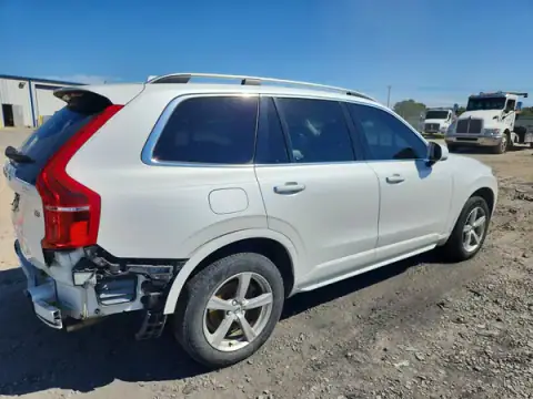 YV4102KK2H1114535 — 2017 Volvo XC90, photo 3 from Copart, Rear end