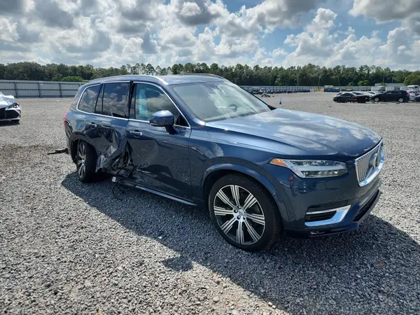 YV4A22PL0M1687925 — 2021 Volvo XC90, фото 4 с аукциона Copart 02.10.2026, Боковая часть