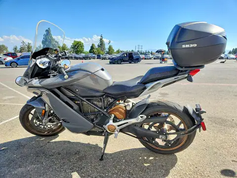 538ZFBZ79MCL17899 — 2021 Zero Motorcycles Inc SR/S, фото 3 з Copart 20.10.2026, Незначні вм’ятини й подряпини