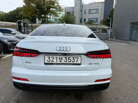 WAUZZZF23SN038416 — 2025 Audi, photo 4 from Encar, condition before repair