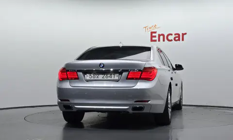 7 Series (F01) 740I VIN WBAKA4100AC367733 фото 4