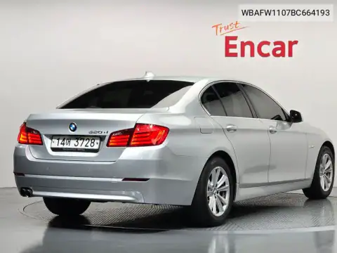 WBAFW1107BC664193 — 2011 BMW, фото 2 з Encar, стан до ремонту