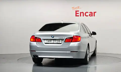 WBAFW1107BC664193 — 2011 BMW, фото 4 з Encar, стан до ремонту