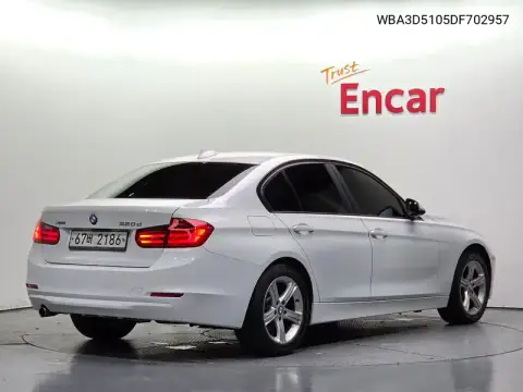 WBA3D5105DF702957 — 2013 BMW, photo 2 from Encar, condition before repair