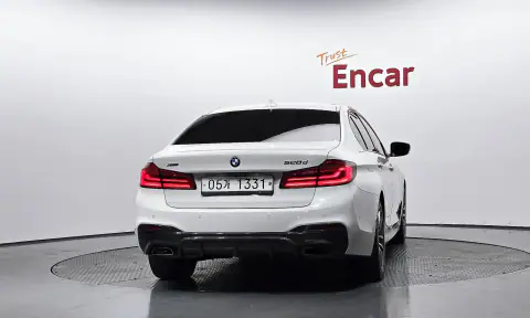 WBAJC3100HG992037 — 2017 BMW, photo 3 from Encar, condition before repair