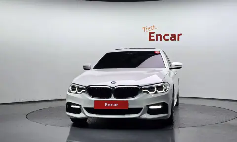 WBAJC3103JWB77894 — 2017 BMW, фото 3 з Encar, стан до ремонту