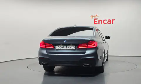 WBAJC3108HG924052 — 2017 BMW, foto 4 de Encar, estado antes de reparar