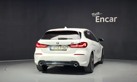 WBA7M9105M7H89653 — 2021 BMW, foto 4 de Encar, estado antes de reparar