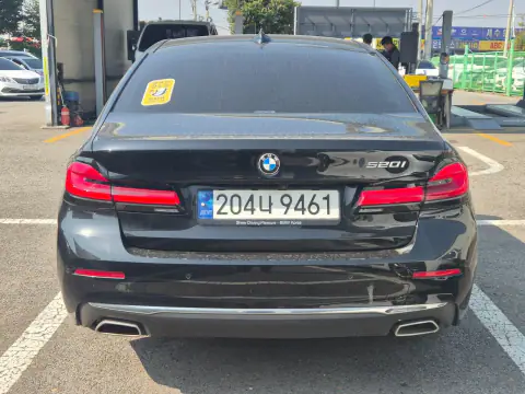 WBA11BH04PCL33955 — 2022 BMW, foto 3 de Encar, estado antes de reparar
