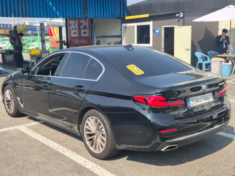 WBA11BH04PCL33955 — 2022 BMW, foto 4 de Encar, estado antes de reparar