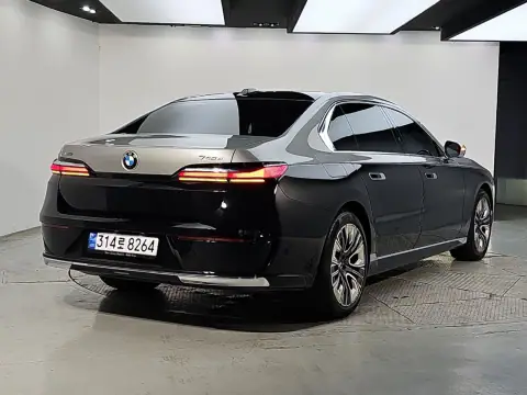 WBA21EJ02PCM32824 — 2023 BMW, zdjęcie 4 z Encar, stan przed naprawą