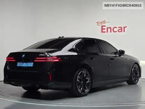 WBY41FK08RCR40863 — 2024 BMW, zdjęcie 2 z Encar, stan przed naprawą