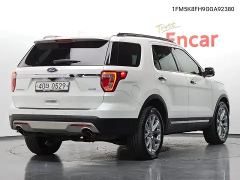 1FM5K8FH9GGA92380 — 2015 Ford Explorer, photo 2 from Encar, condition before repair