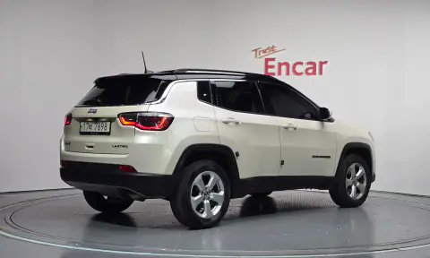 3C4NJDCB4KT592466 — 2019 Jeep, фото 2 с аукциона Encar, состояние до ремонта