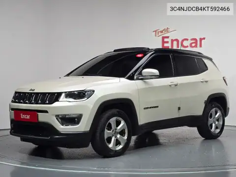 3C4NJDCB4KT592466 — 2019 Jeep, before-repair photos