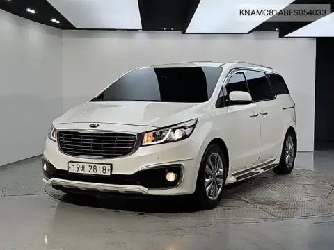 KNAMC81ABFS054033 — 2015 Kia Carnival, zdjęć przed naprawą