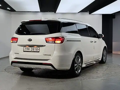 KNAMC81ABFS054033 — 2015 Kia Carnival, foto 4 de Encar, estado antes de reparar