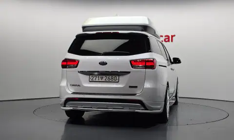KNAMC81ABJS398137 — 2017 Kia Carnival, фото 4 з Encar, стан до ремонту