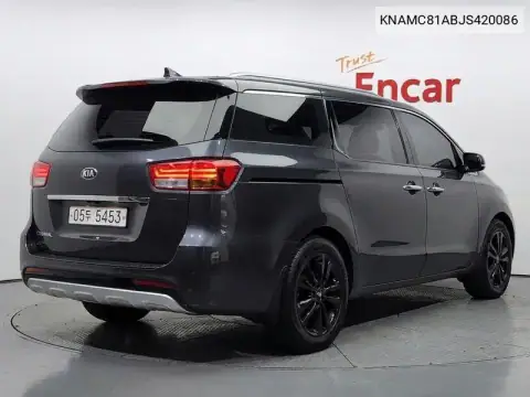 KNAMC81ABJS420086 — 2018 Kia Carnival, zdjęcie 2 z Encar, stan przed naprawą