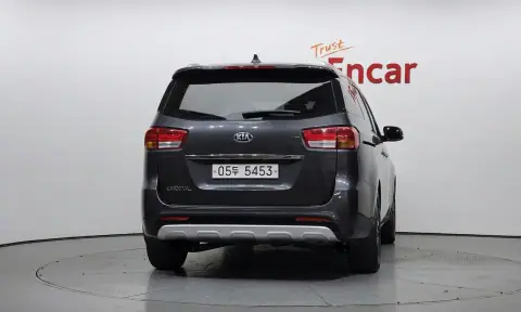 KNAMC81ABJS420086 — 2018 Kia Carnival, zdjęcie 4 z Encar, stan przed naprawą