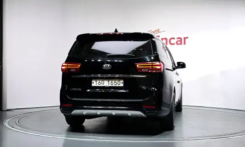 KNAMB81ABKS456159 — 2018 Kia Carnival, фото 4 с аукциона Encar, состояние до ремонта