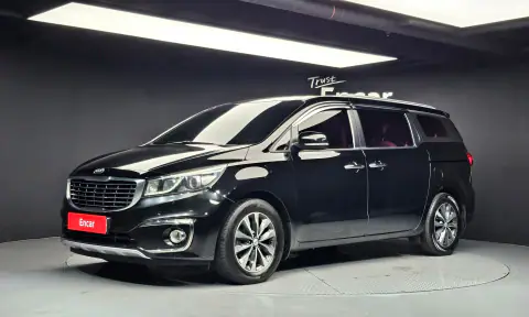 KNAMB81ABJS428227 — 2018 Kia Carnival, фото до ремонта
