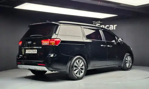 KNAMB81ABJS428227 — 2018 Kia Carnival, фото 2 с аукциона Encar, состояние до ремонта