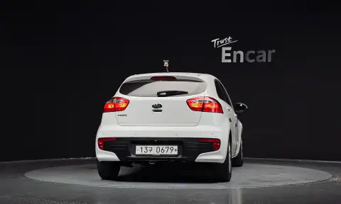KNADM512BGS683093 — 2016 Kia Pride, zdjęcie 4 z Encar, stan przed naprawą