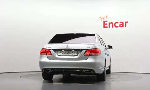 WDDHF0CB2EB028527 — 2014 Mercedes, фото 4 з Encar, стан до ремонту