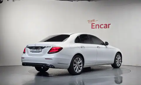 WDDZF0EB5HA096199 — 2016 Mercedes, zdjęcie 2 z Encar, stan przed naprawą