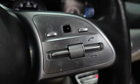 WDDZF4JB2KA636614 — 2019 Mercedes, zdjęć przed naprawą
